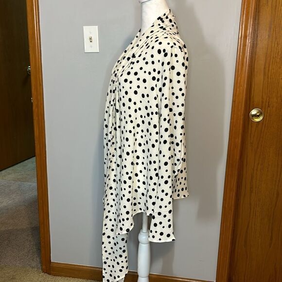 š Kindomā wrapāaround high low cardigan sizeāM - Picture 3 of 6